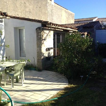 Maison Charmante A Sainte-Marie-De-Re Avec Terrasse Exterior photo